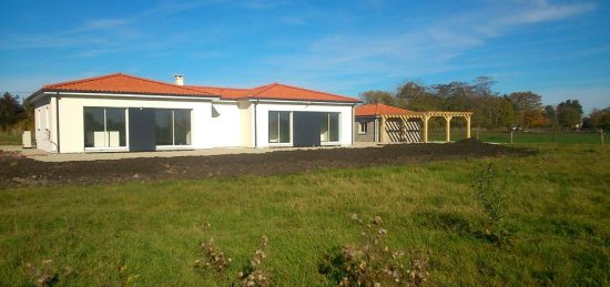 Construction d’une villa ossature bois de plein pied à Clerlande