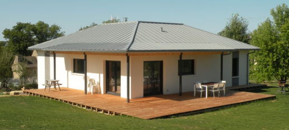 Une construction de maison à Souyri et couverture en ZINC 
