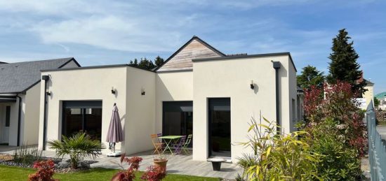 Maison en bois contemporaine de plain pied avec 3 chambres à Sainte Gemmes sur Loire