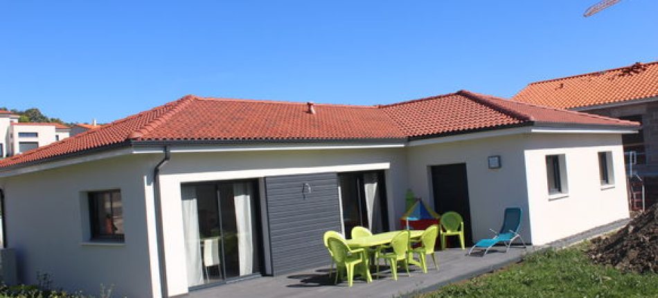 Construction d’une villa ossature bois de plain-pied, modèle NATILYS sur la commune de LA ROCHE BLANCHE 