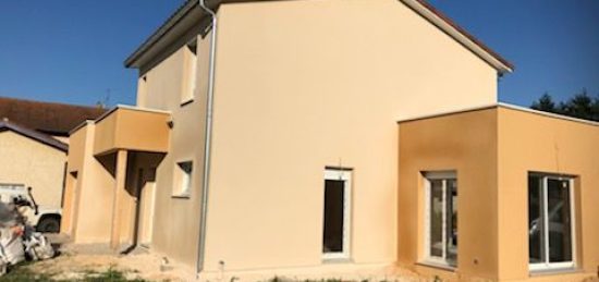 Construction maison à étage sur St Pierre de Chandieu (69780)