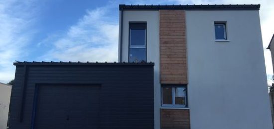 Construction NATIFAE en Bac Acier avec garage sur mesure à VIGNOC