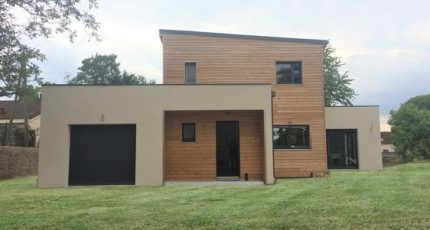 Construction d’une maison à étage avec toiture terrasse