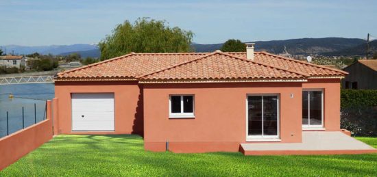 La maison construite Natilys ossature bois de plain pied a été livrée à Villeneuve