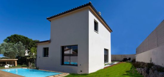 Construction d’une maison contemporaine à La Couronne