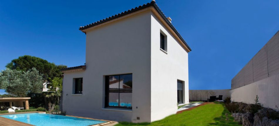 Construction d’une maison contemporaine à La Couronne 